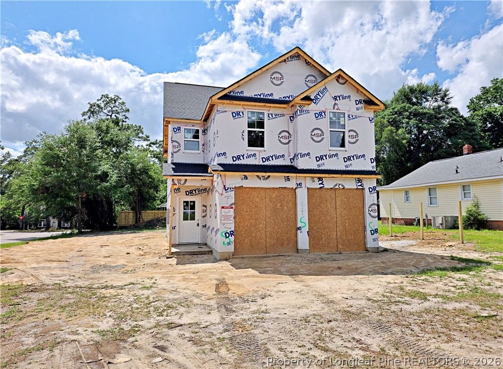 318 Broadfoot Avenue, Fayetteville, NC 28305