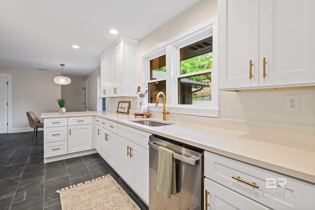 628 Chelsea Drive, Mobile, AL 36608