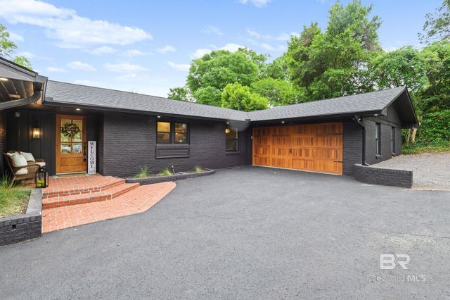 628 Chelsea Drive, Mobile, AL 36608