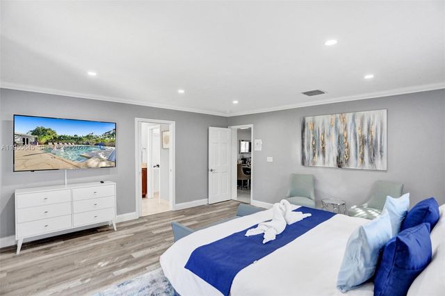 2797 NE 21st Terrace, Lighthouse Point, FL 33064