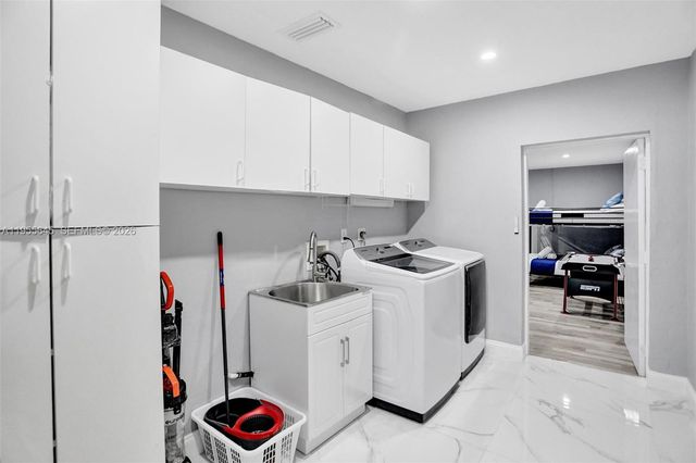 2797 NE 21st Terrace, Lighthouse Point, FL 33064