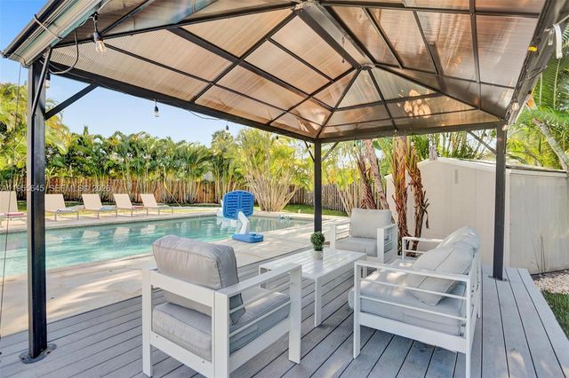 2797 NE 21st Terrace, Lighthouse Point, FL 33064