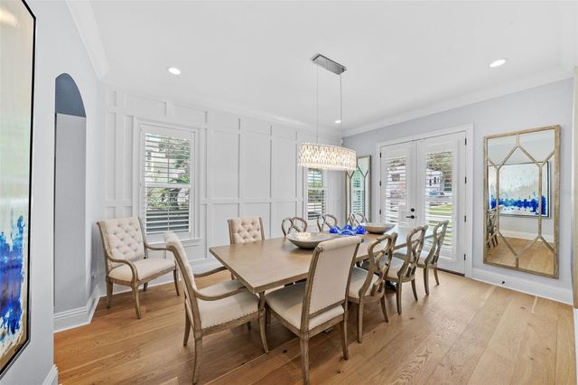 3301 W LAWN AVENUE, Tampa, FL 33611