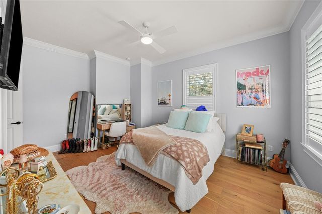 3301 W LAWN AVENUE, Tampa, FL 33611