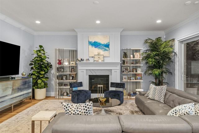 3301 W LAWN AVENUE, Tampa, FL 33611