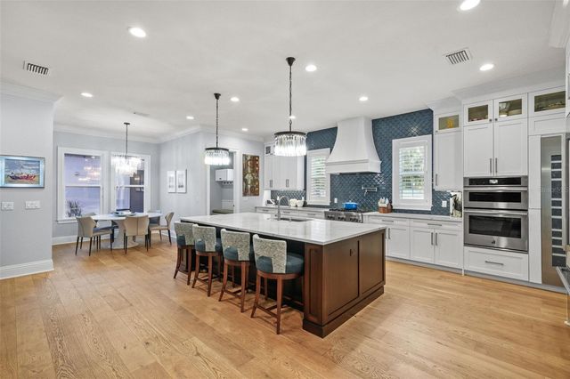 3301 W LAWN AVENUE, Tampa, FL 33611