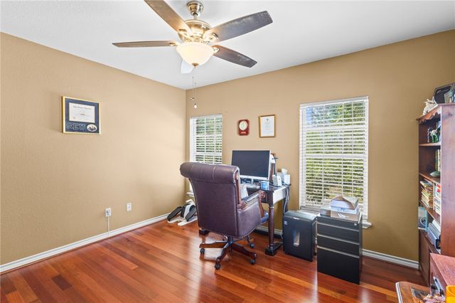 4502 Lake Charles Dr, Corpus Christi, TX 78413