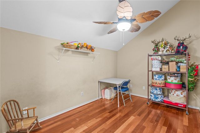 4502 Lake Charles Dr, Corpus Christi, TX 78413
