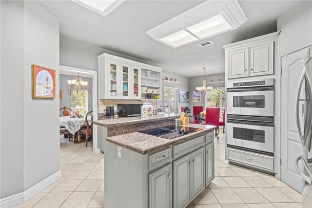 4502 Lake Charles Dr, Corpus Christi, TX 78413