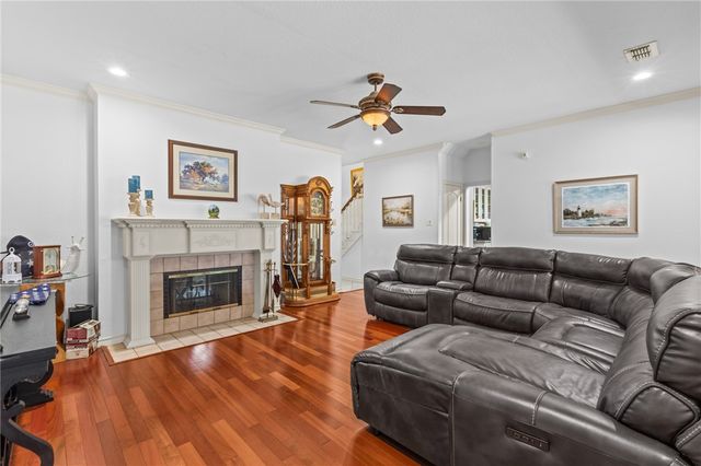 4502 Lake Charles Dr, Corpus Christi, TX 78413