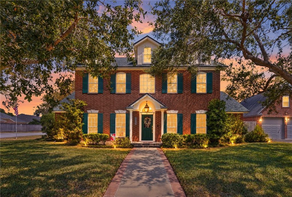 4502 Lake Charles Dr, Corpus Christi, TX 78413