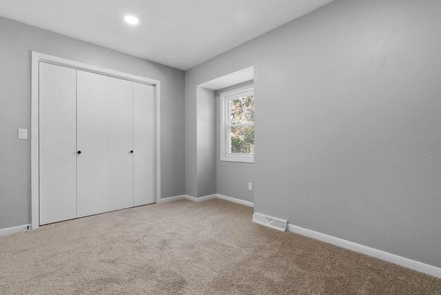 1530 Meadowlark Drive, Janesville, WI 53546