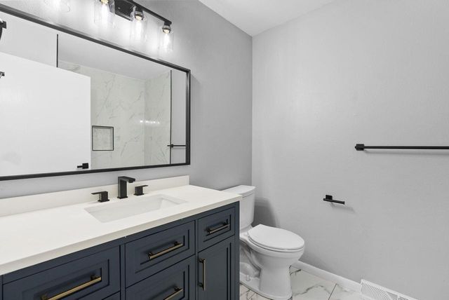 1530 Meadowlark Drive, Janesville, WI 53546