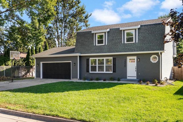 1530 Meadowlark Drive, Janesville, WI 53546