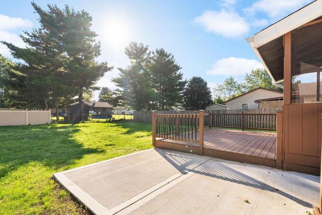 1530 Meadowlark Drive, Janesville, WI 53546