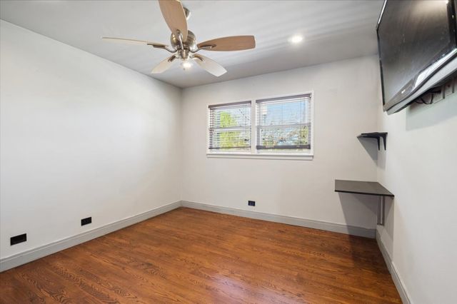 4847 N Harlem Avenue 2, Chicago, IL 60656