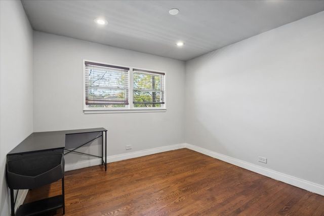 4847 N Harlem Avenue 2, Chicago, IL 60656