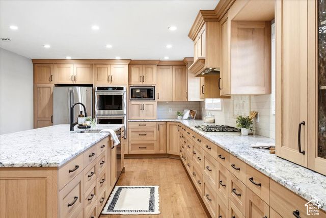 7262 S TOWNCREST DR, Cottonwood Heights, UT 84121