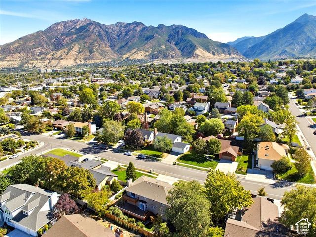 7262 S TOWNCREST DR, Cottonwood Heights, UT 84121