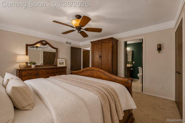 352 Winchester Street, South Lyon, MI 48178