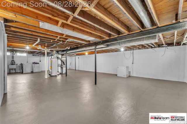 352 Winchester Street, South Lyon, MI 48178
