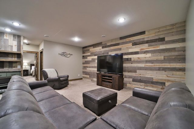 8353 Whitefish Way, Pequot Lakes, MN 56472