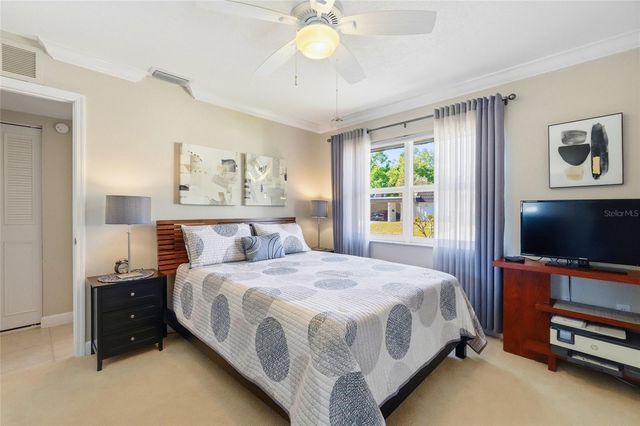 3985 OVERLOOK BEND 16, Sarasota, FL 34232