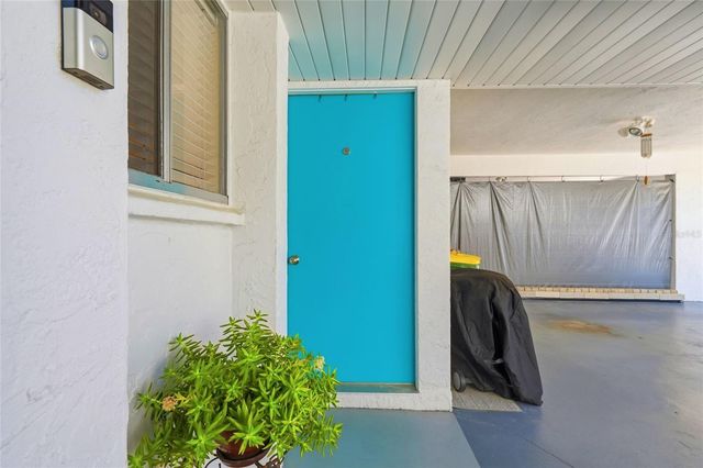 3985 OVERLOOK BEND 16, Sarasota, FL 34232