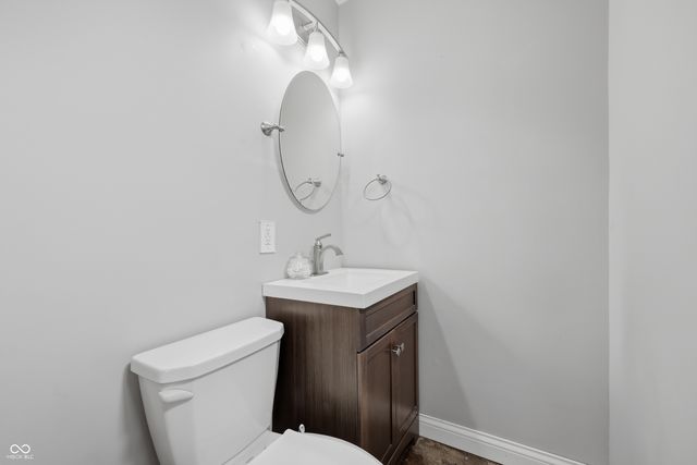 904 Hemlock Street, Shelbyville, IN 46176