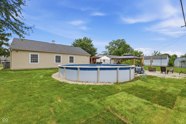 904 Hemlock Street, Shelbyville, IN 46176