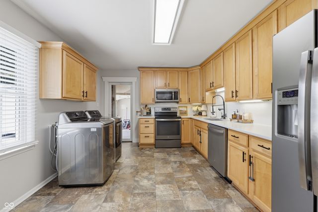 904 Hemlock Street, Shelbyville, IN 46176