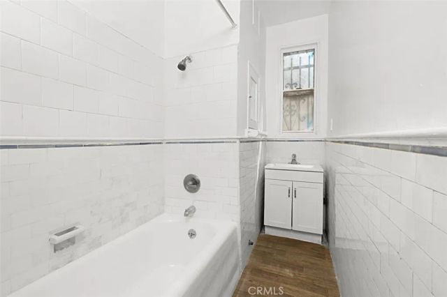 248 Columbia, Los Angeles, CA 90026