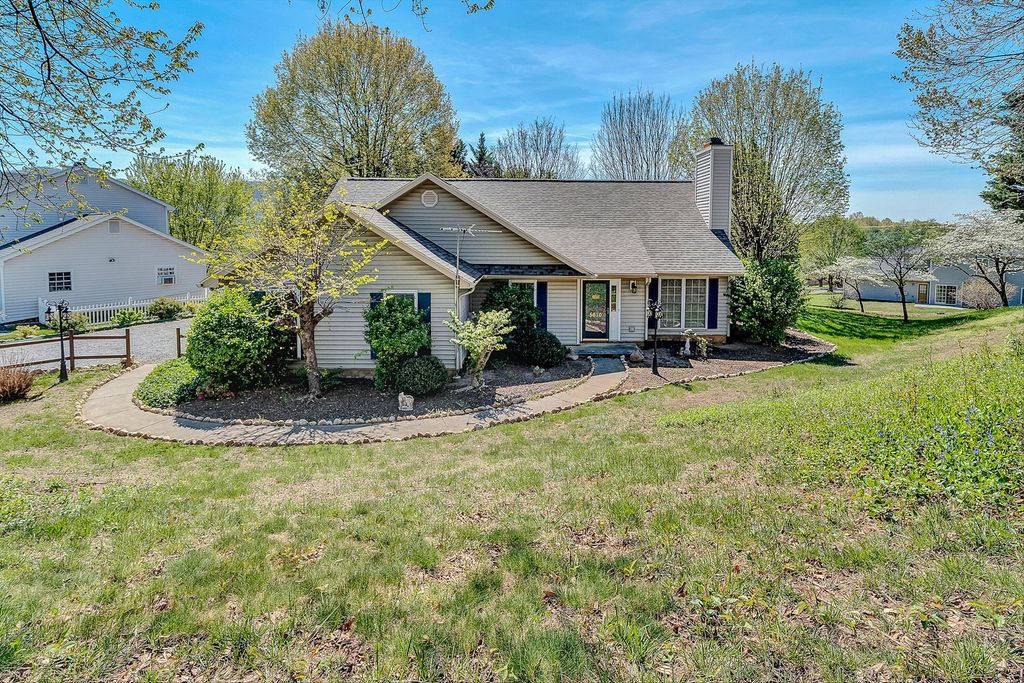 5610 Cortland RD, Roanoke, VA 24019