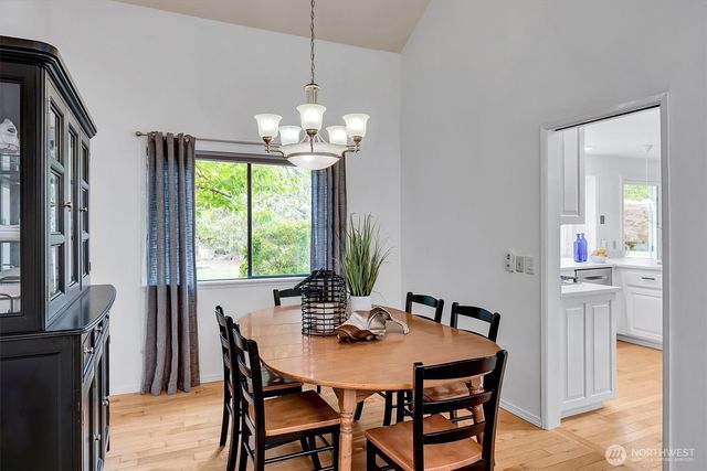19213 SE 46th Place, Issaquah, WA 98027