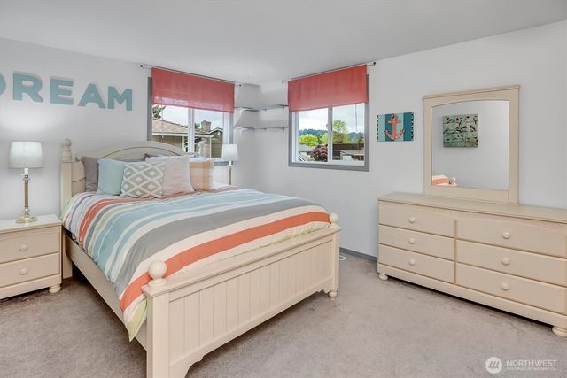 19213 SE 46th Place, Issaquah, WA 98027