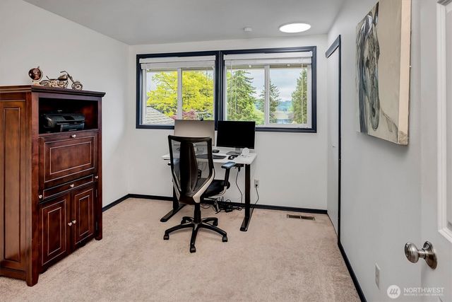 19213 SE 46th Place, Issaquah, WA 98027