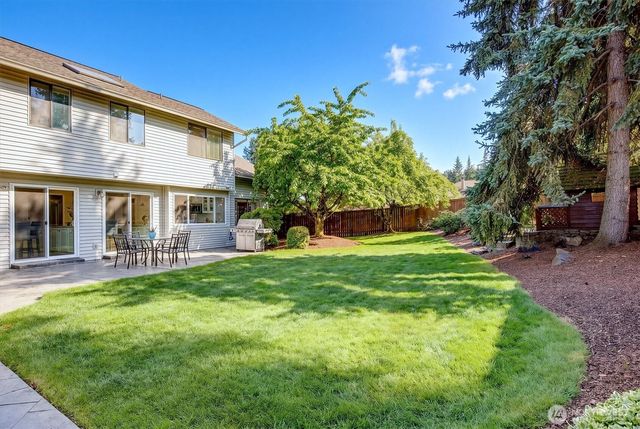 19213 SE 46th Place, Issaquah, WA 98027