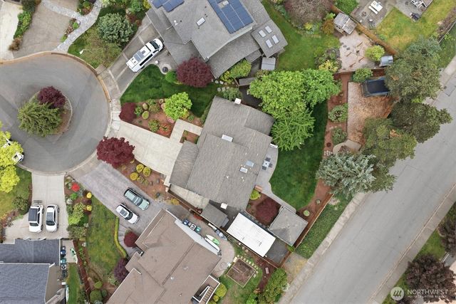 19213 SE 46th Place, Issaquah, WA 98027