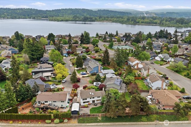 19213 SE 46th Place, Issaquah, WA 98027