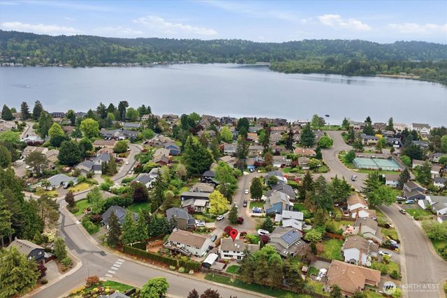 19213 SE 46th Place, Issaquah, WA 98027