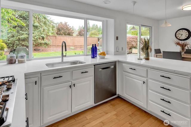 19213 SE 46th Place, Issaquah, WA 98027