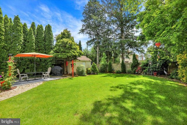 410 WINDSOR ST, Wyomissing, PA 19610