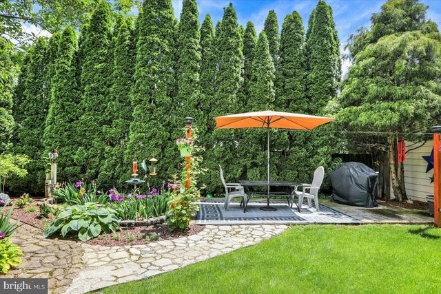 410 WINDSOR ST, Wyomissing, PA 19610