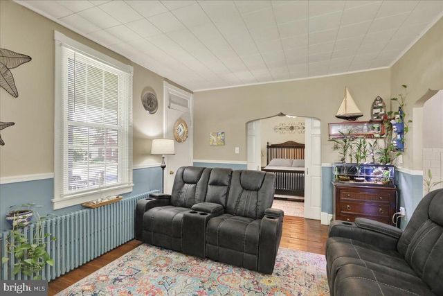 410 WINDSOR ST, Wyomissing, PA 19610