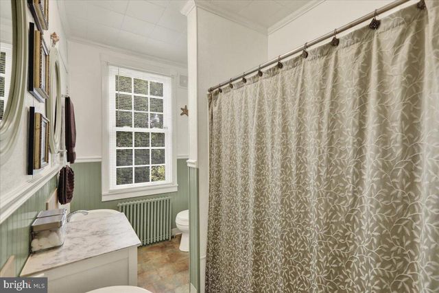 410 WINDSOR ST, Wyomissing, PA 19610