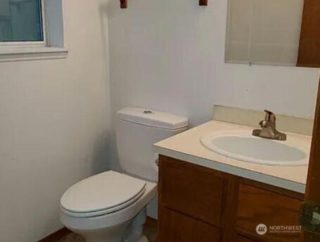 4234 Winns Hollow Lane, Clinton, WA 98236