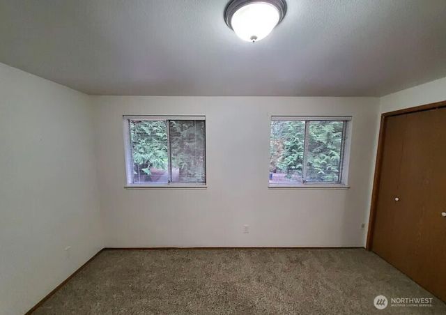 4234 Winns Hollow Lane, Clinton, WA 98236