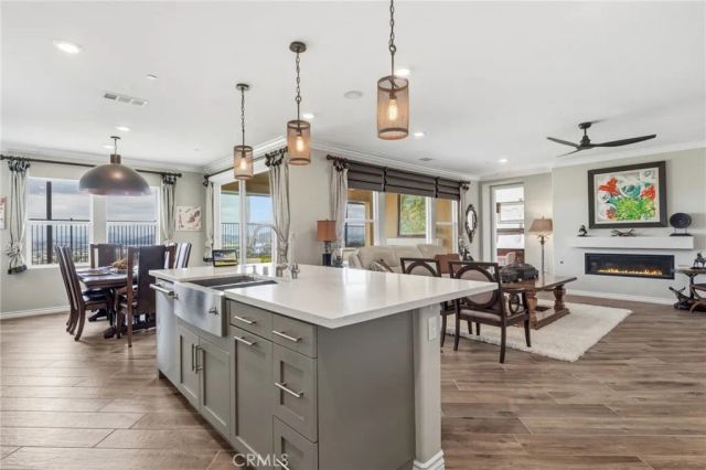 2521 Chad Zeller, Corona, CA 92882