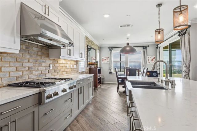 2521 Chad Zeller, Corona, CA 92882