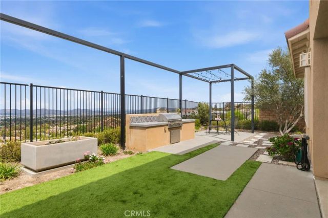 2521 Chad Zeller, Corona, CA 92882